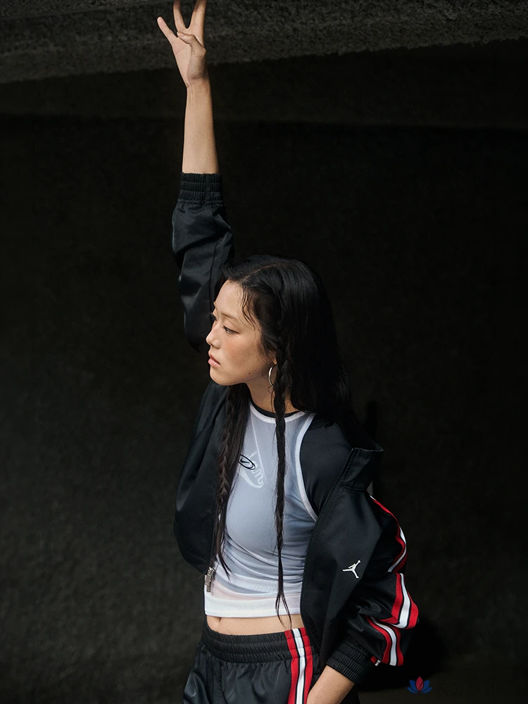Куртка женская Jordan Brooklyn Track Jacket