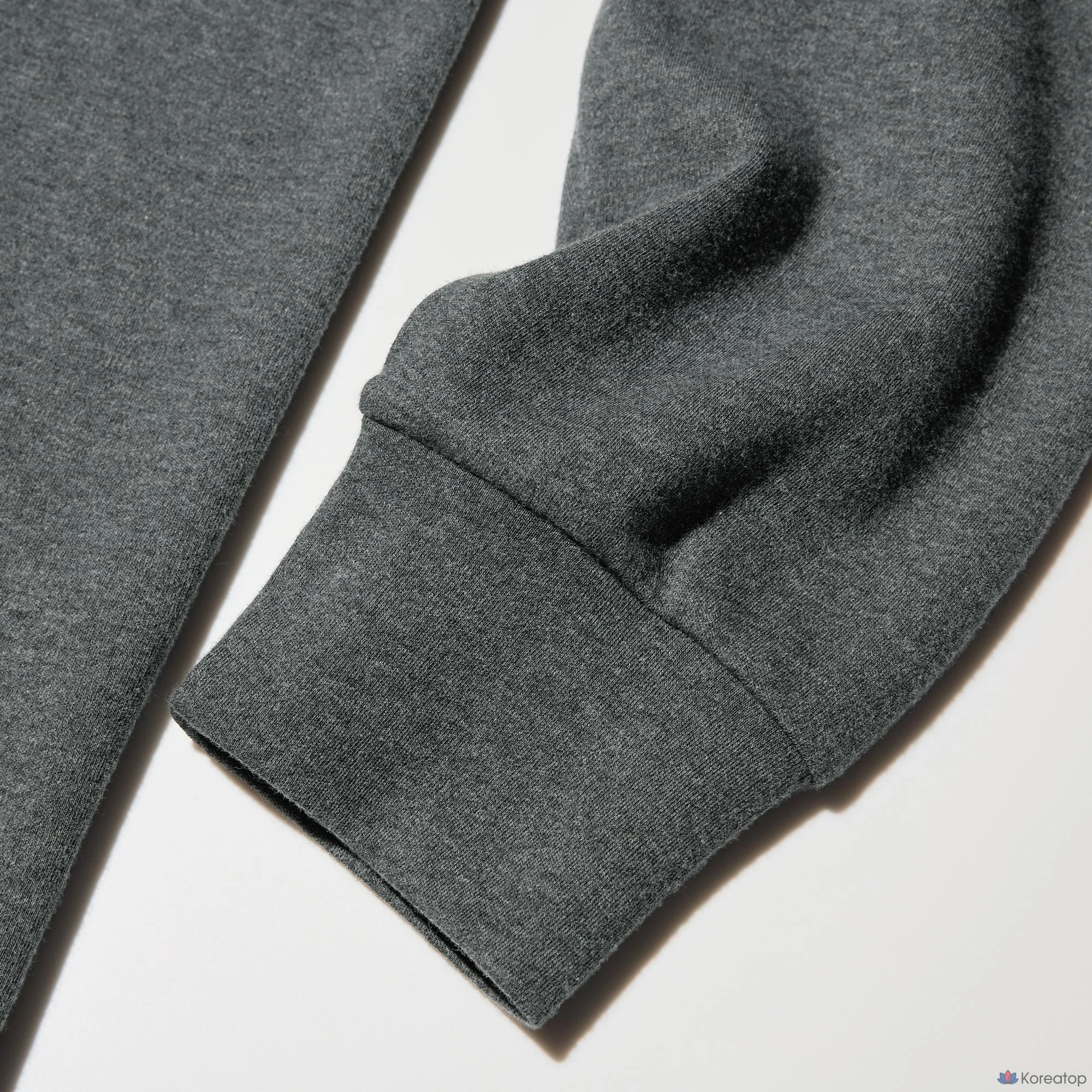 Футболка с длинным рукавом Uniqlo Soft Brushed Turtleneck T