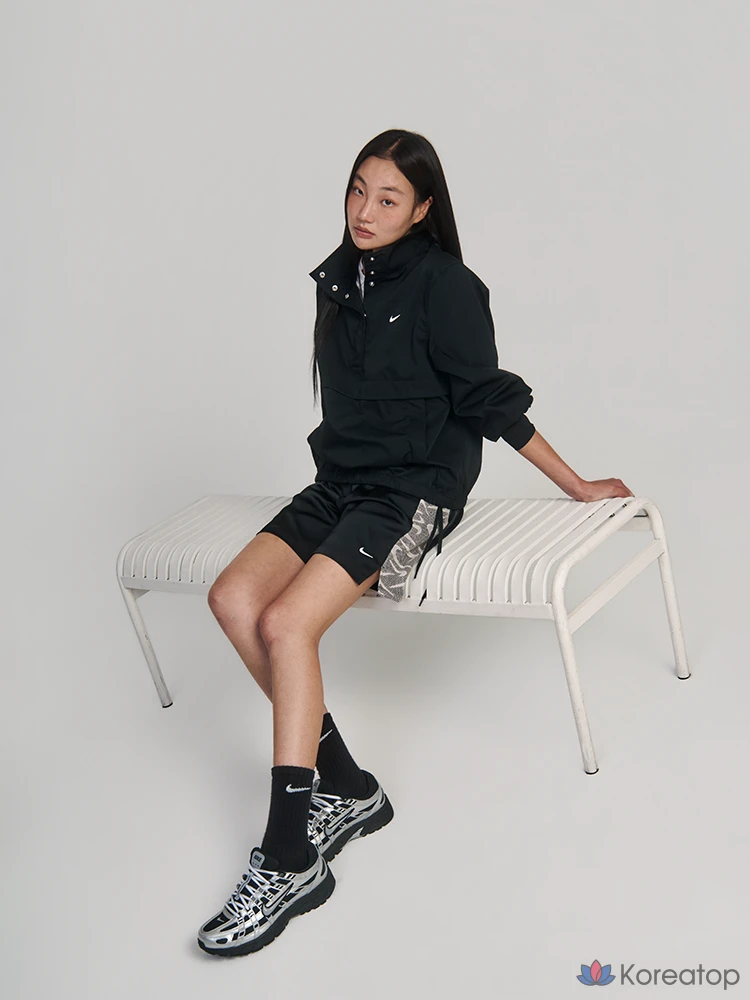 Куртка женская Nike Sportswear Loose Quarter-Snap Jacket