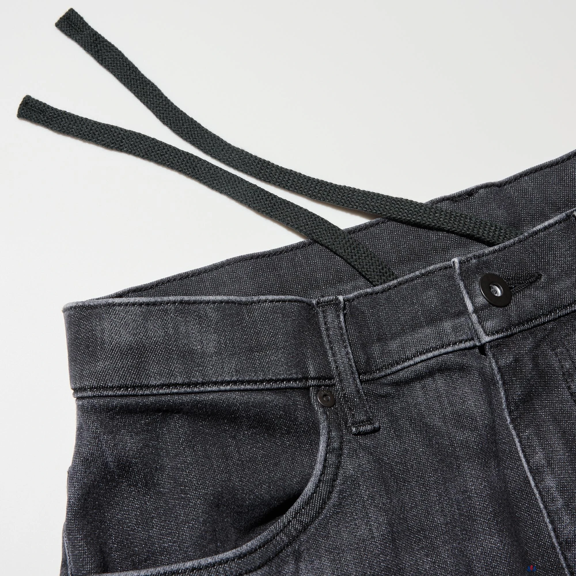 Джинсы Uniqlo EZY Barrel Jeans