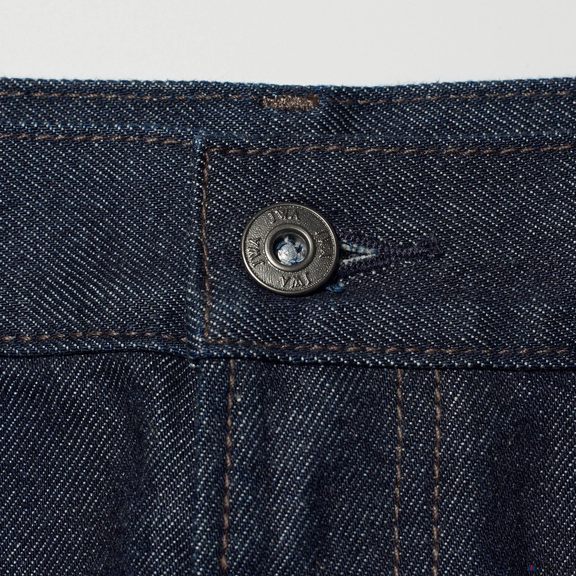 Джинсы Uniqlo Straight Selvedge