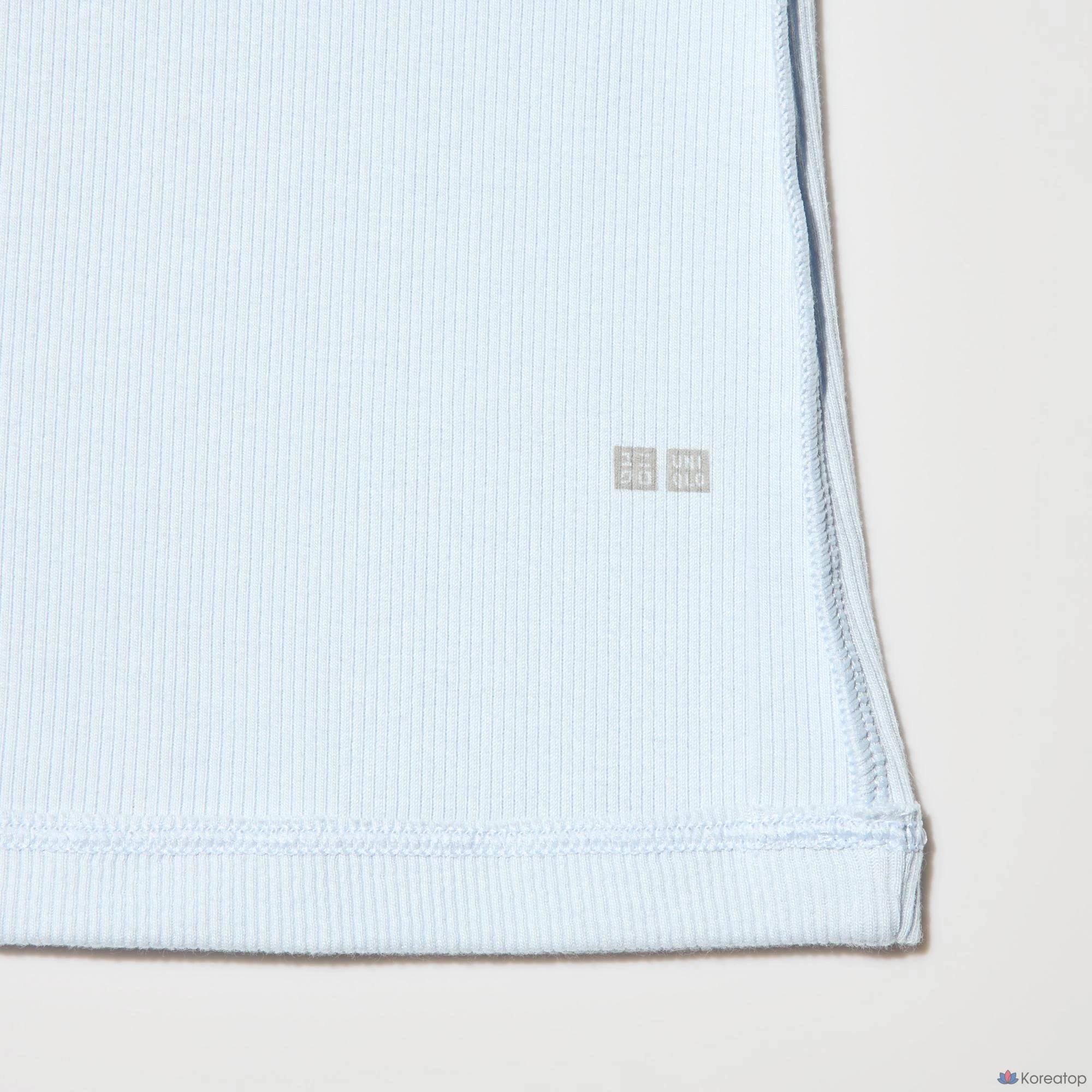 Майка Uniqlo Henley Neck Tank Top