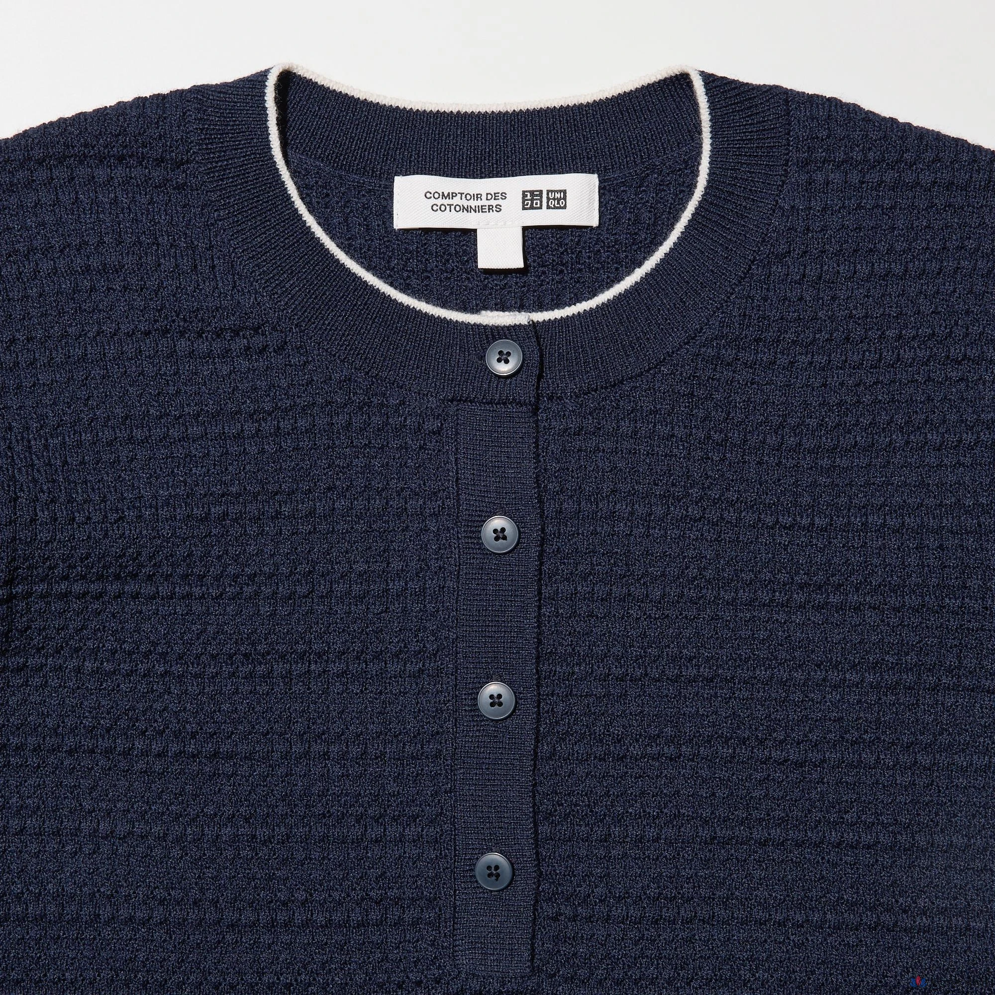 Свитер Uniqlo Merino Blend Henley Neck Sweater