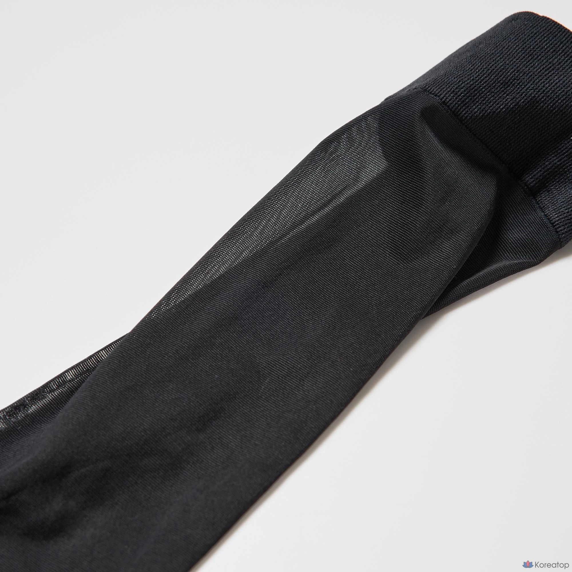 Носки Uniqlo Sheer High Socks, 2 пары