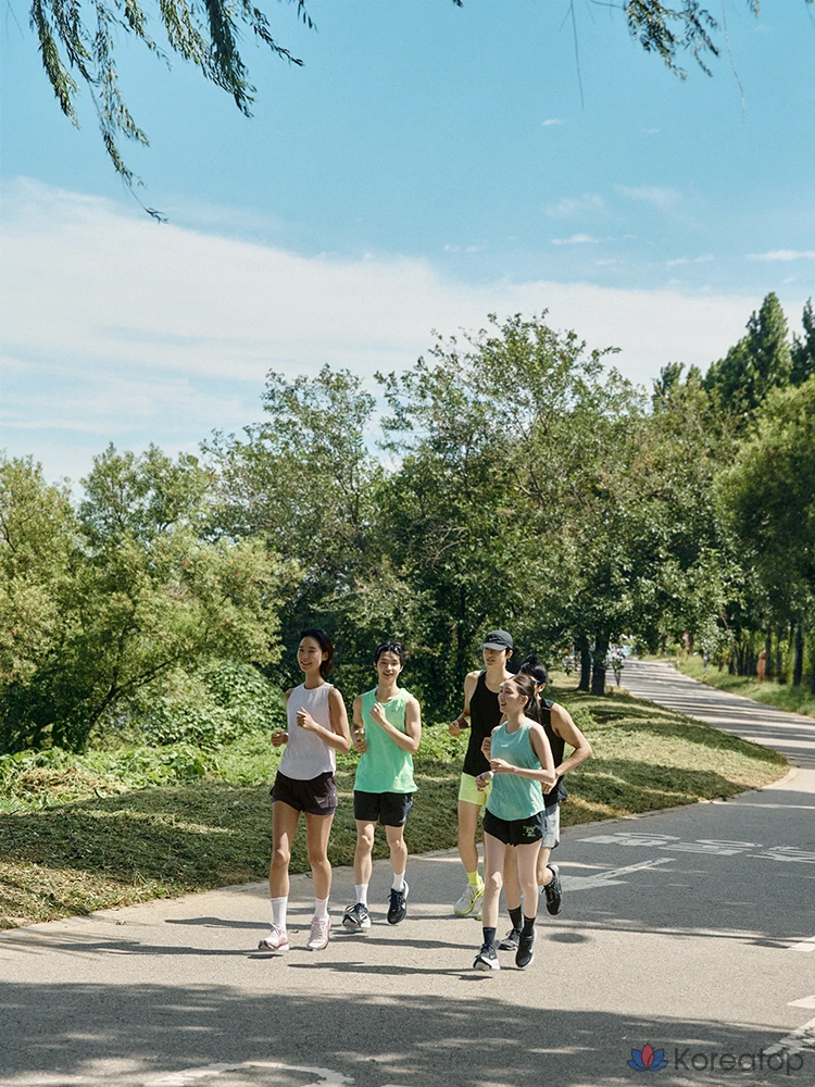Шорты женские Nike Swift Dri-FIT Mid-Rise 2-in-1 Running Shorts