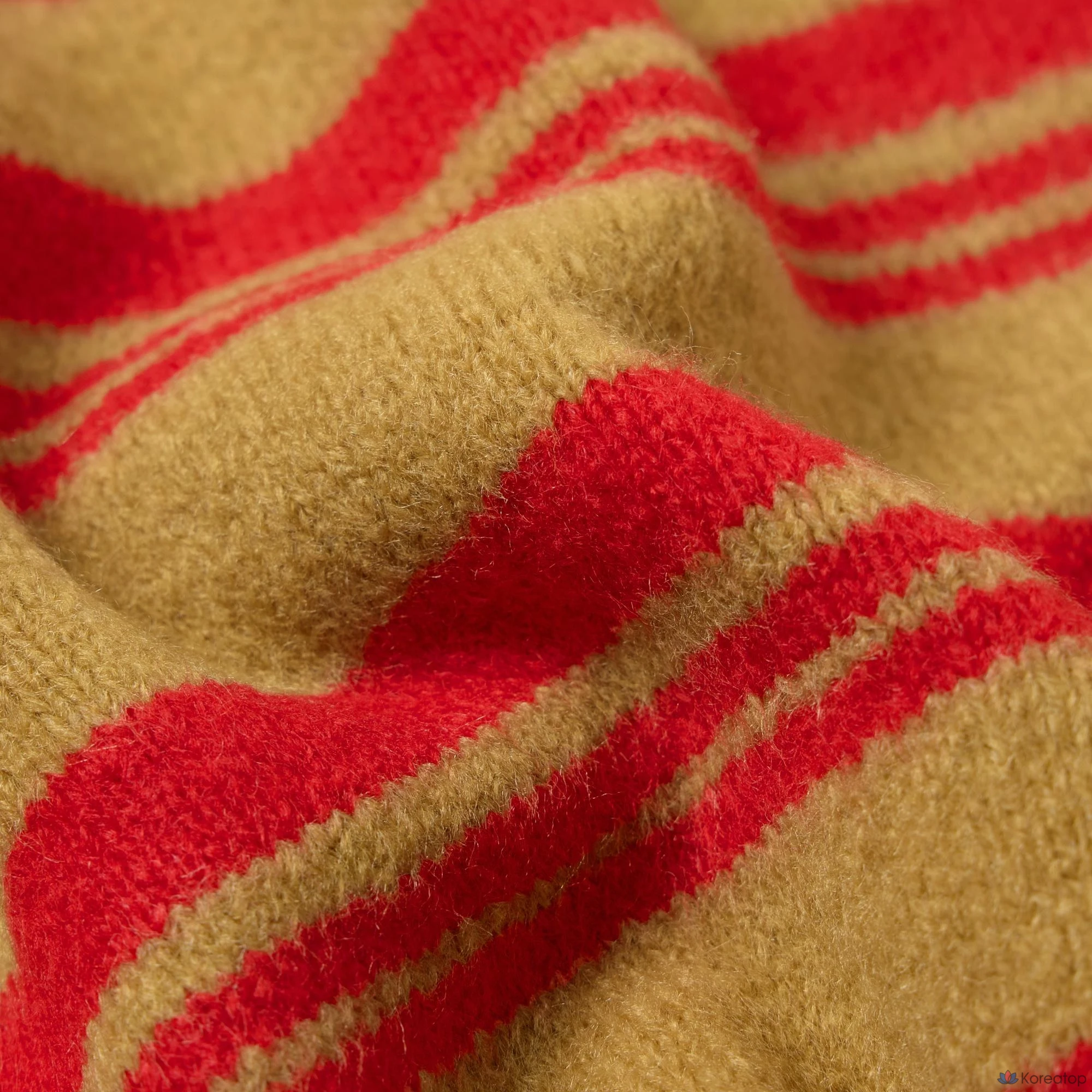Кардиган Uniqlo Puppy Touch Knit Striped Crewneck Cardigan