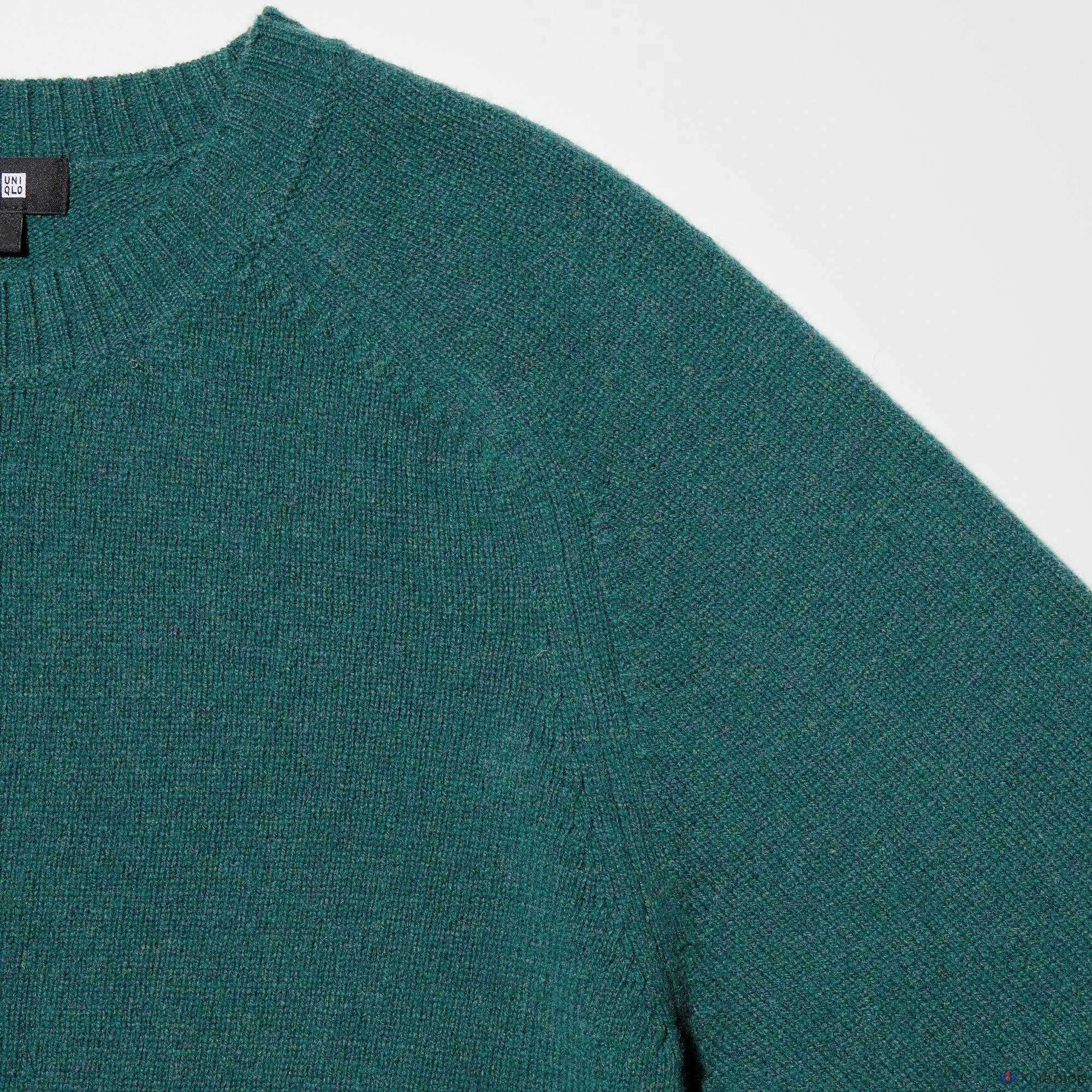 Свитер Uniqlo Lambswool Crew Neck Sweater