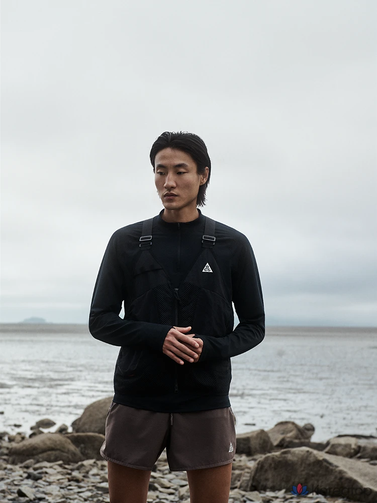 Топ для хайкинга мужской ACG Wild C Dri-FIT Quarter-Zip Long-Sleeve