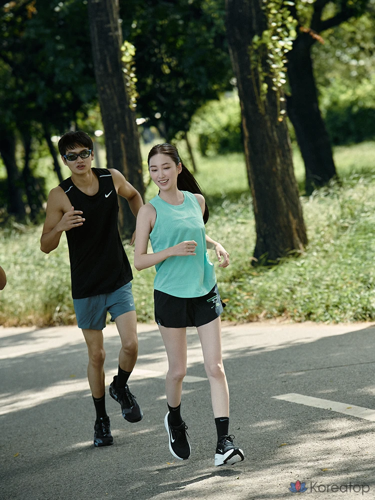 Шорты женские Nike Swift Dri-FIT Mid-Rise 2-in-1 Running Shorts