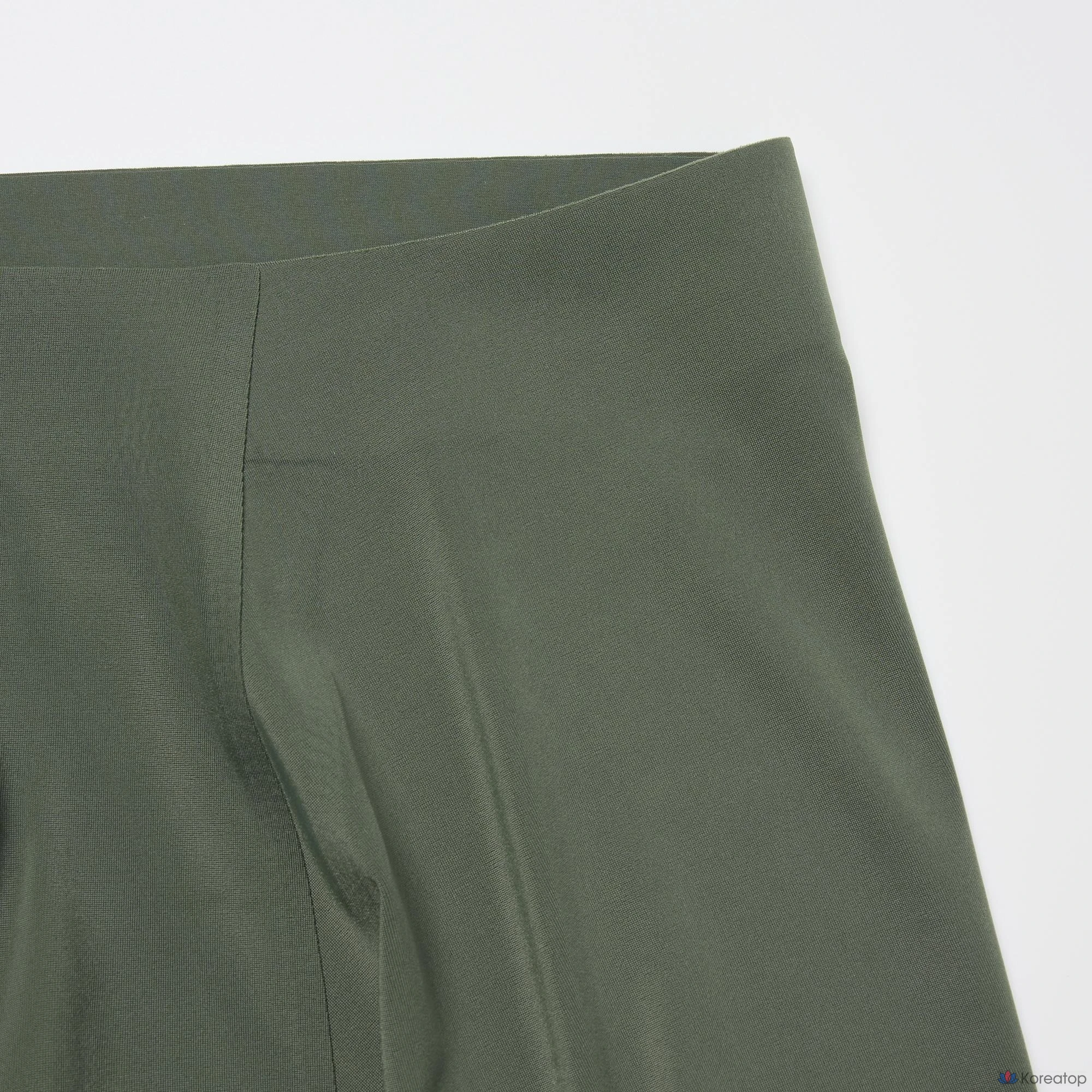 Трусы-боксеры Uniqlo AIRism Seamless Boxer Brief