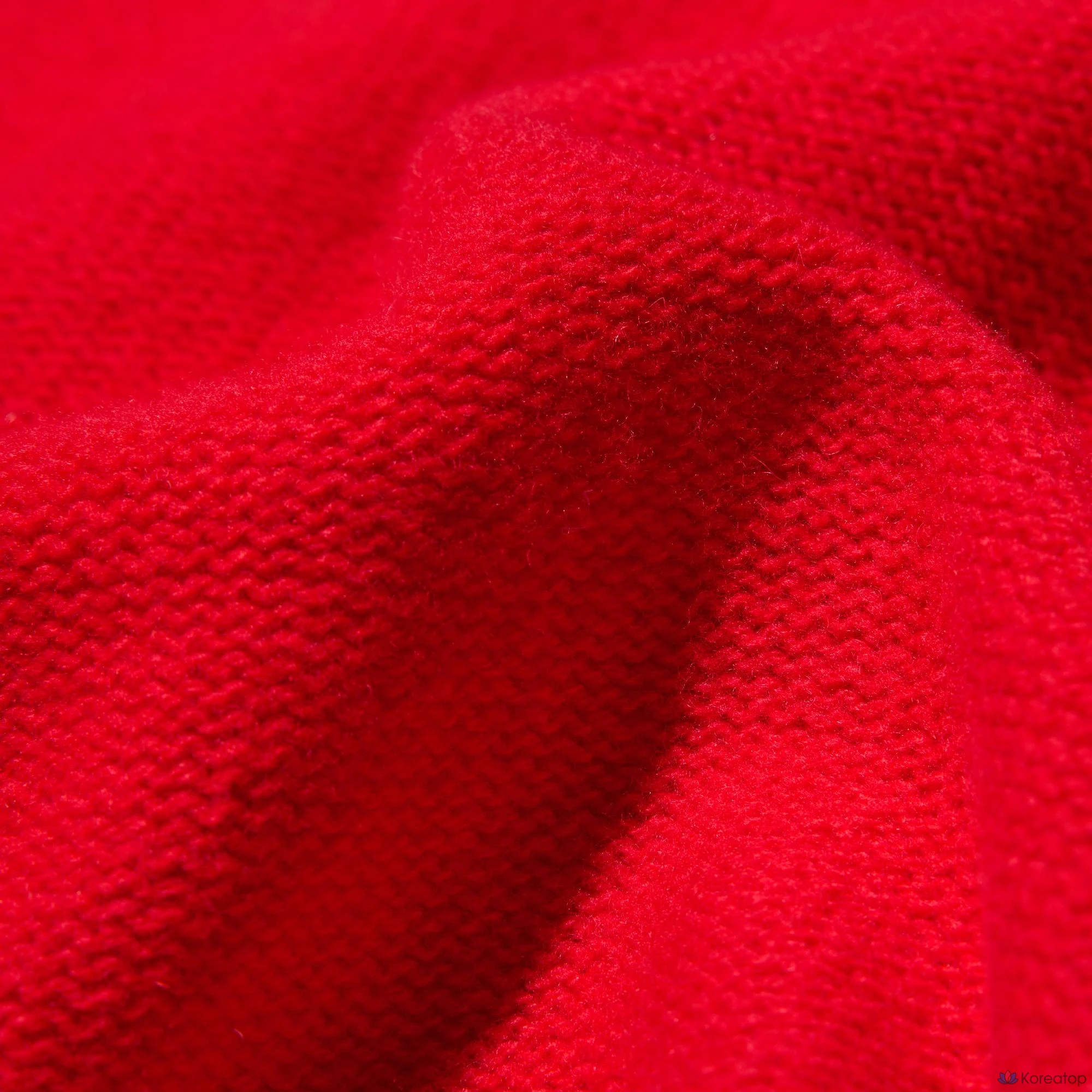 Свитер Uniqlo Lambswool Crew Neck Sweater