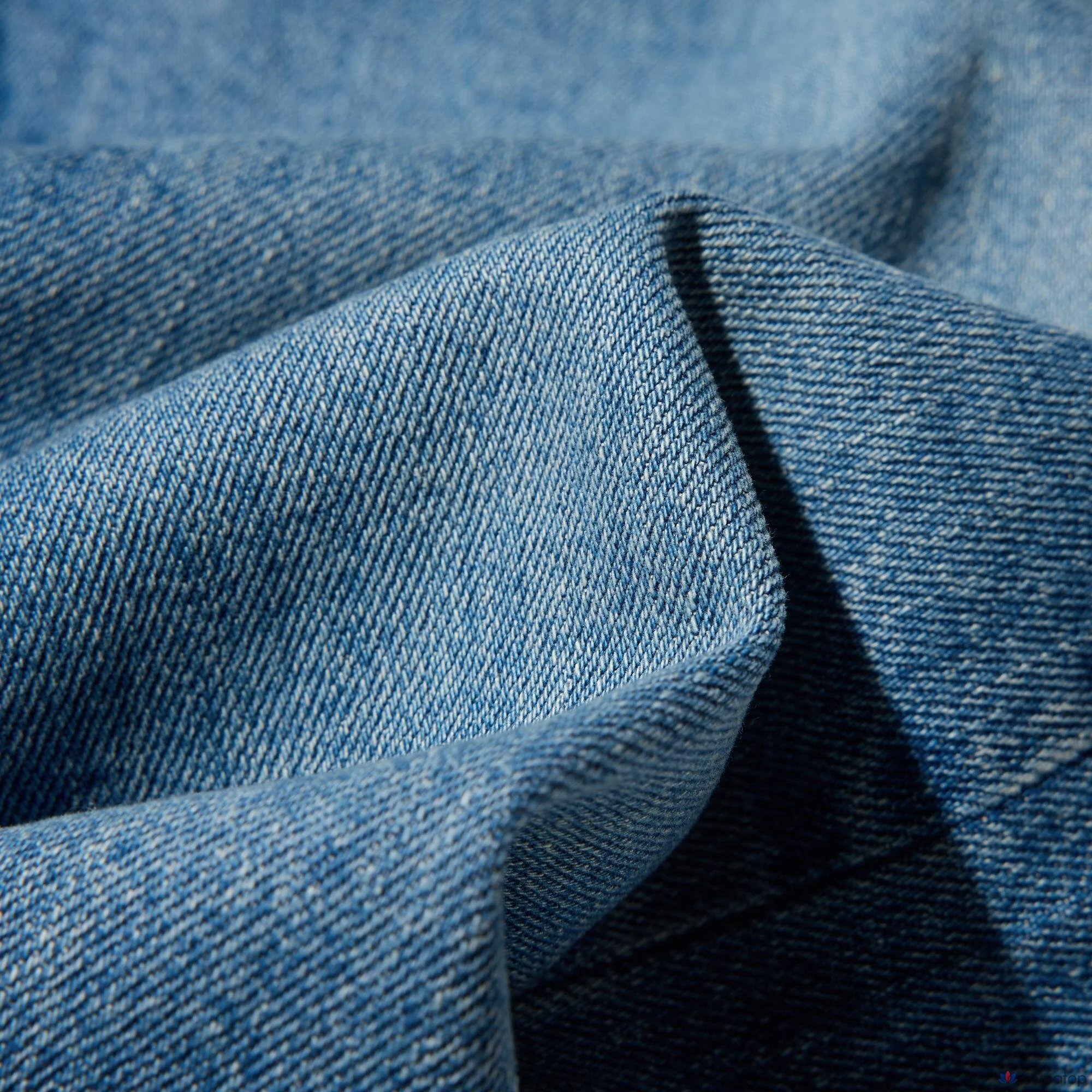 Джинсы Uniqlo Slim Straight