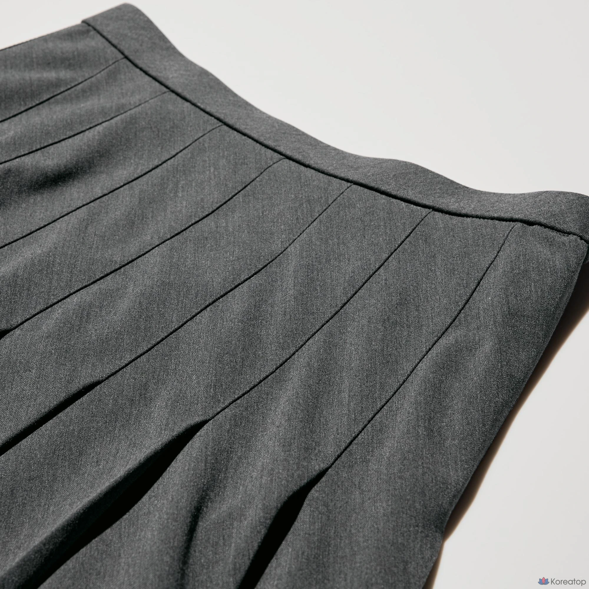 Юбка Uniqlo Wide Pleated Midi Skirt, длина 69-73 см