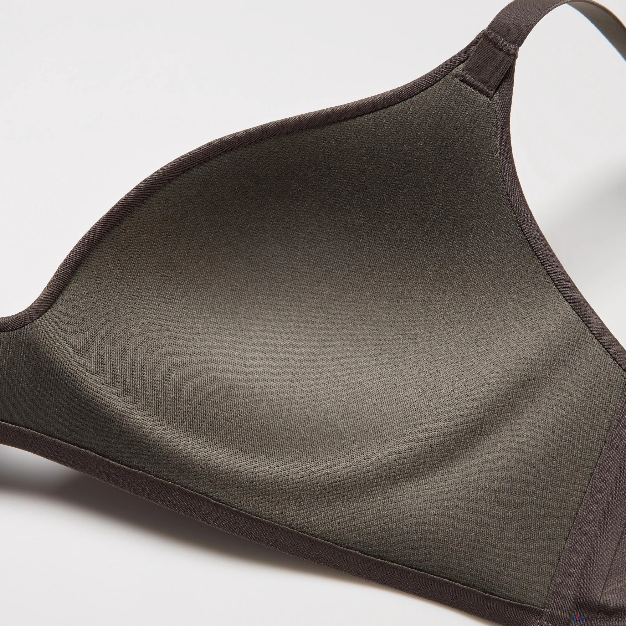 Бюстгальтер без косточек Uniqlo Wireless Bra 3D Hold