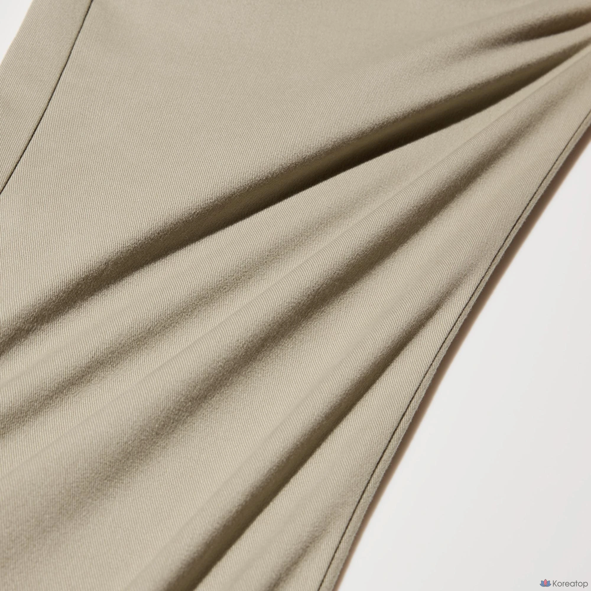 Брюки Uniqlo Slim Chino Pants