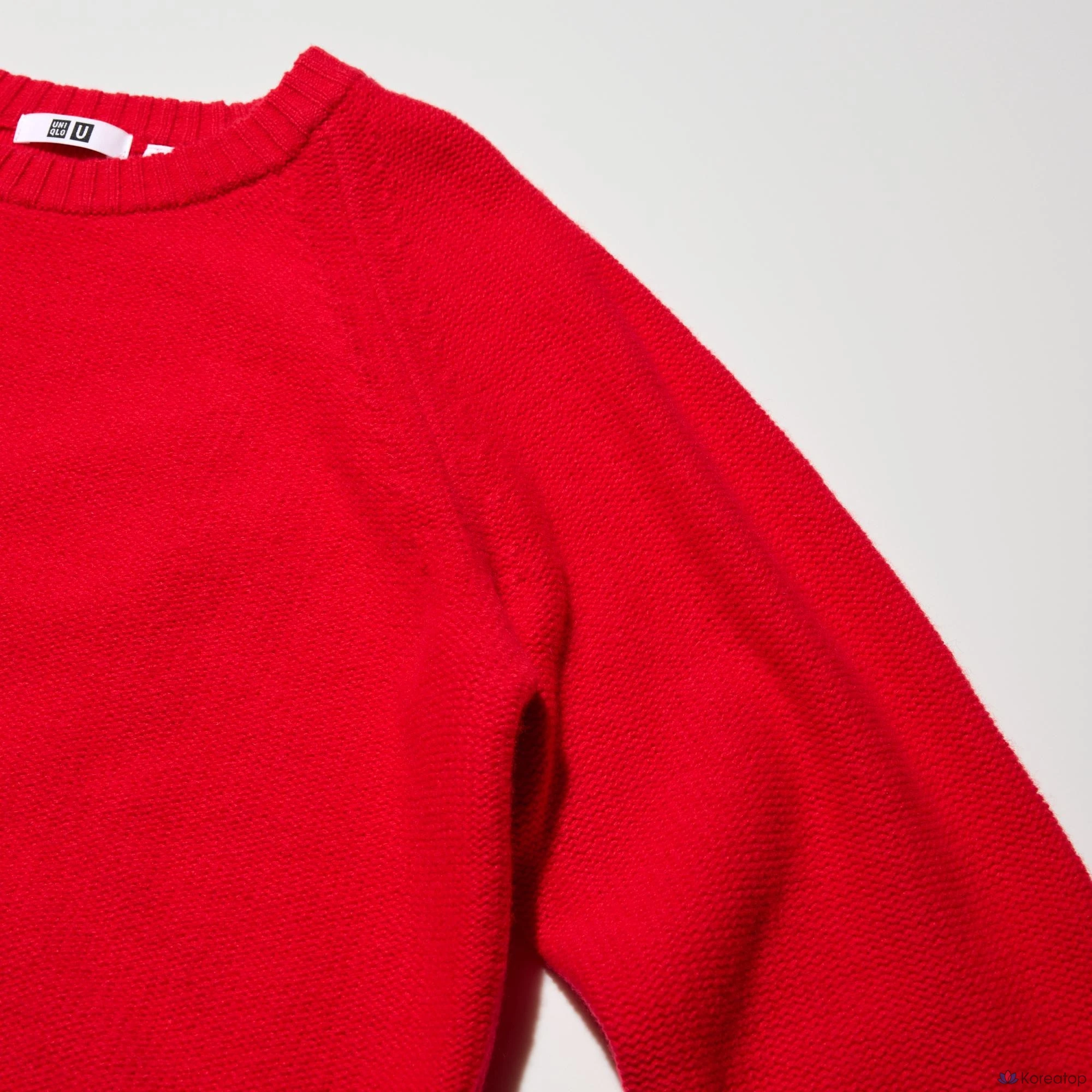 Свитер Uniqlo Lambswool Crew Neck Sweater